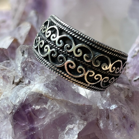 Vintage .925 Mexican scrollwork ring
